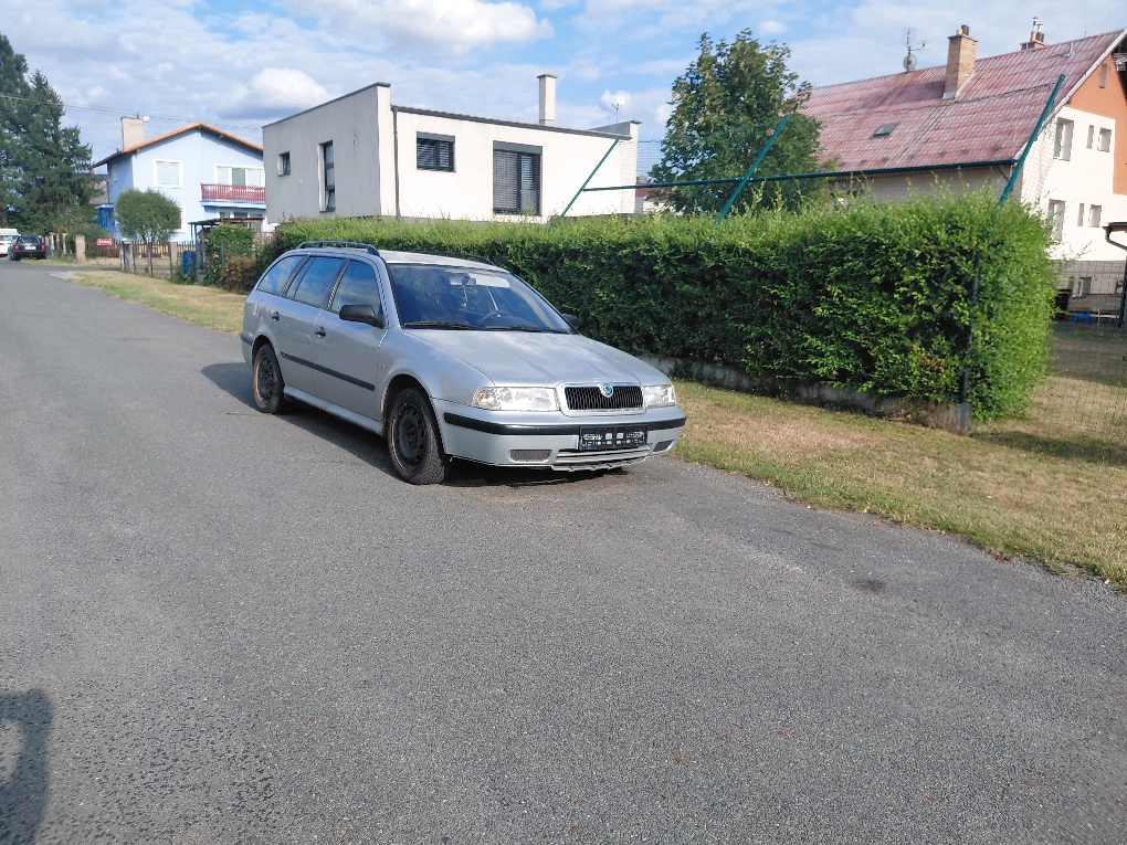 Autovrak octavia