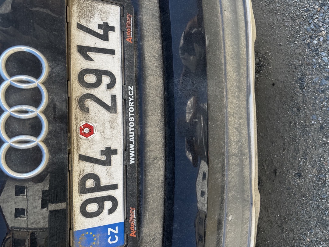 Odstavená Audi, Toyota