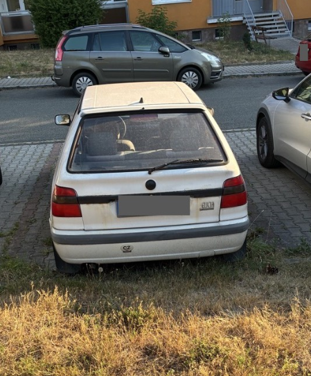 Odstavený automobil