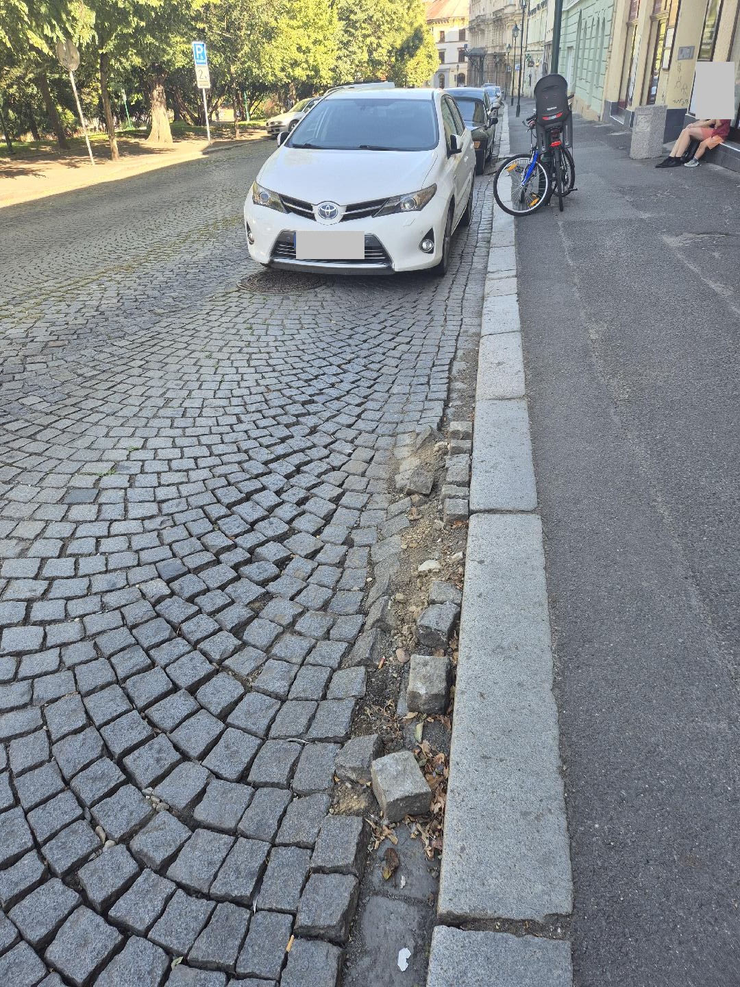 Zničená vozovka