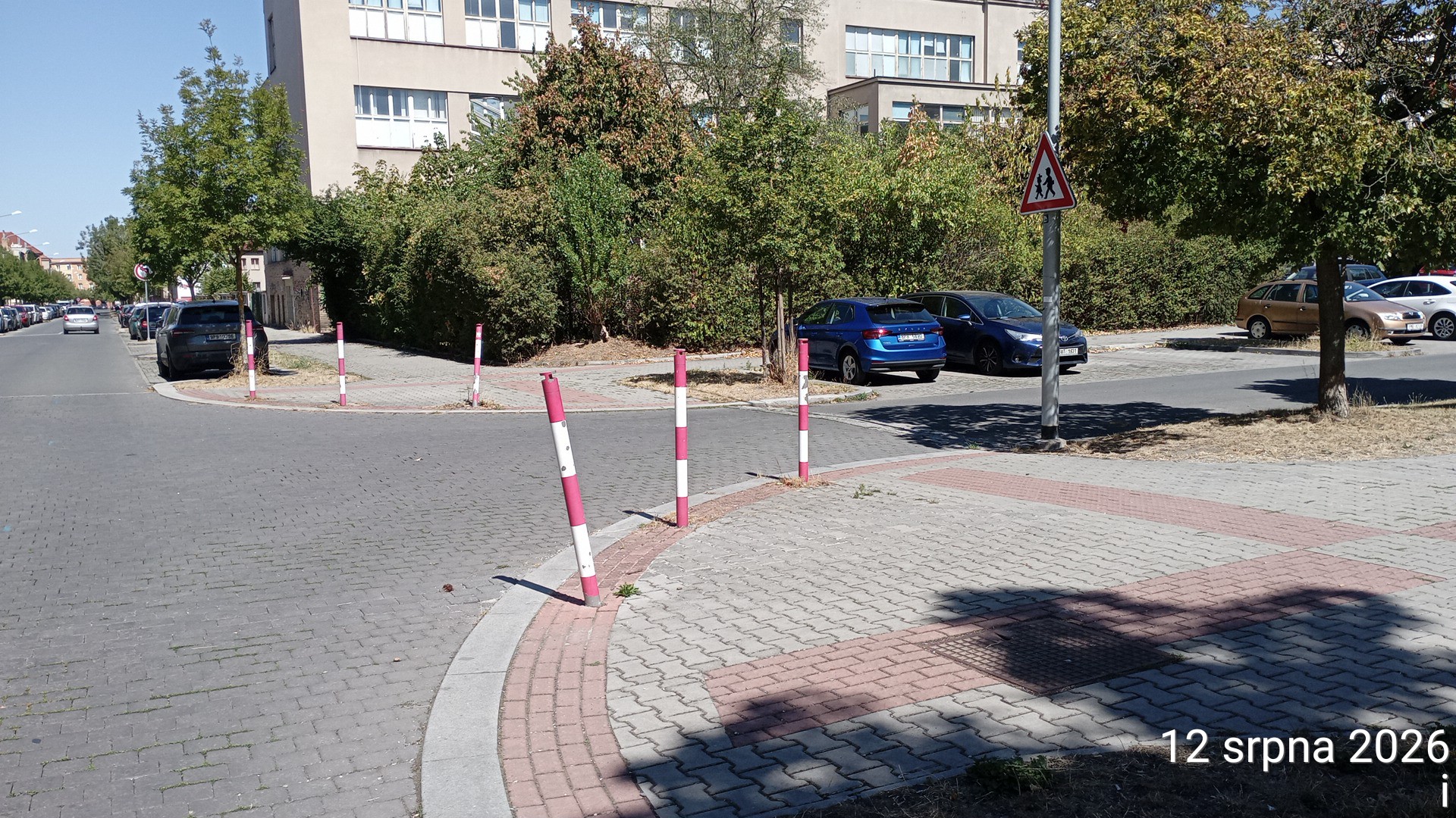 Nahnuté sloupky