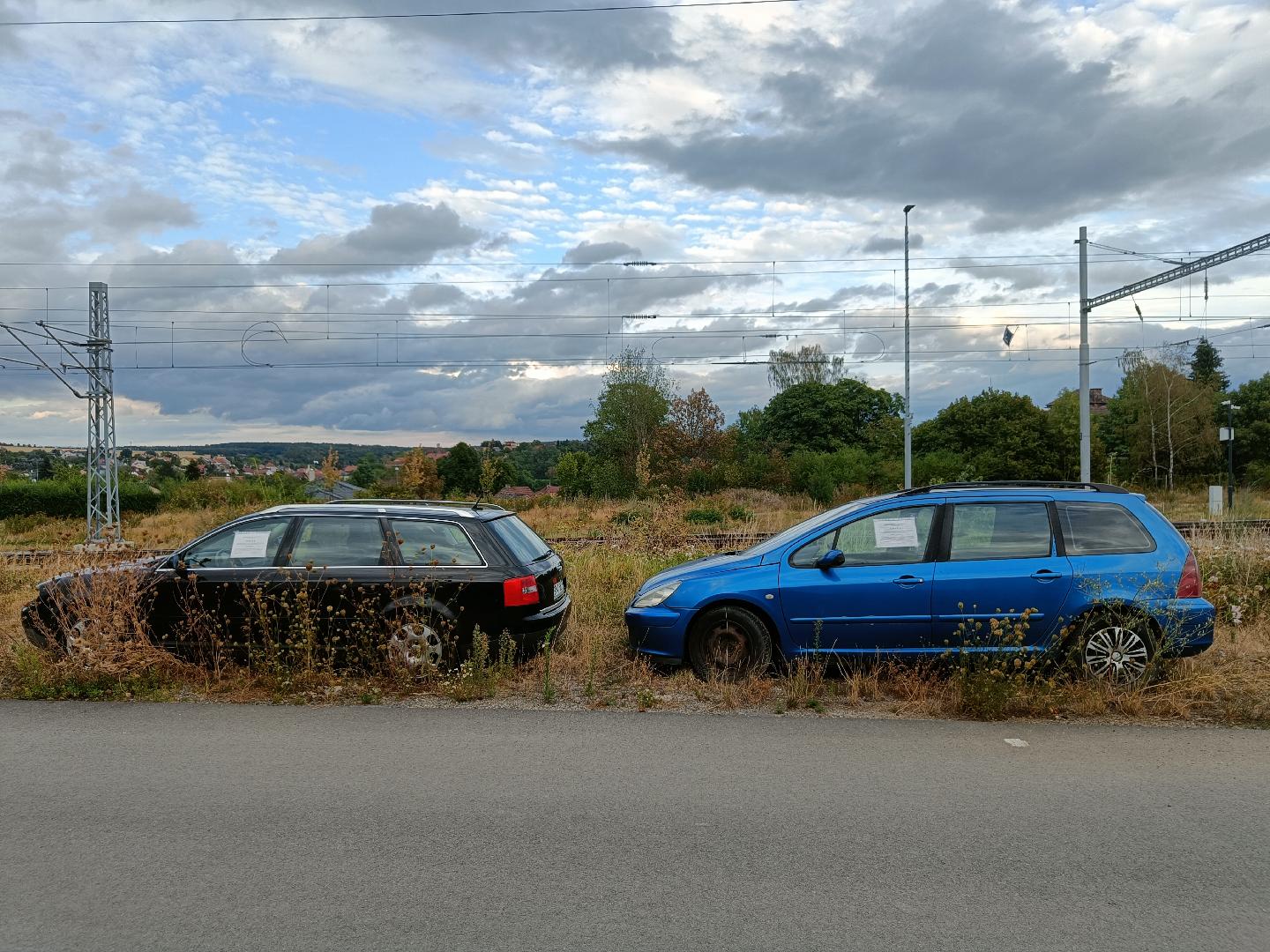 Opuštěné vraky aut