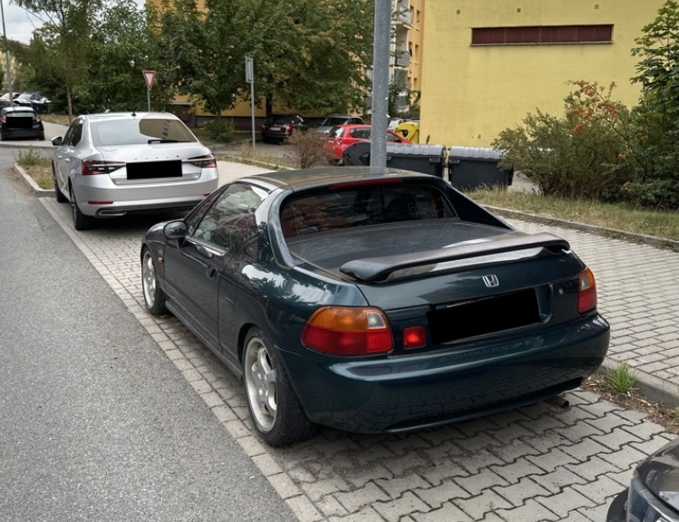 Odstavené auto