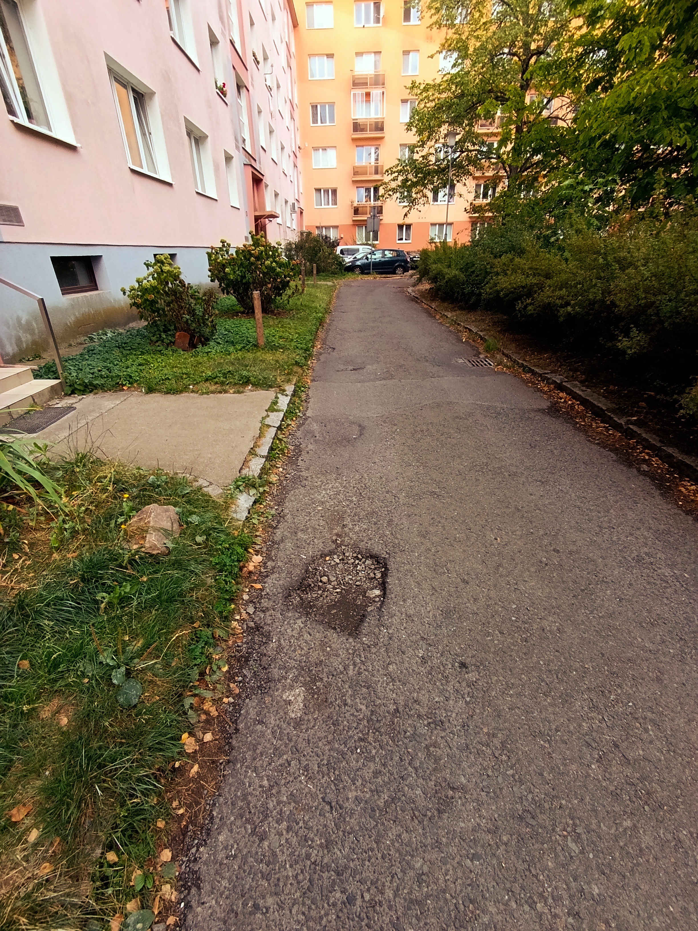 výtluky na silnici