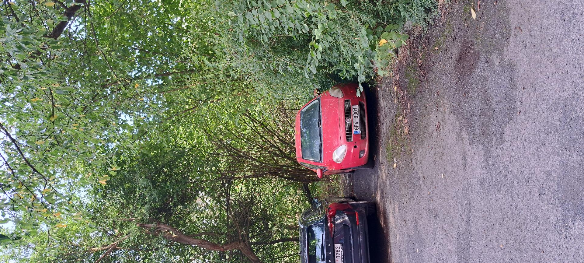 odstavené auto