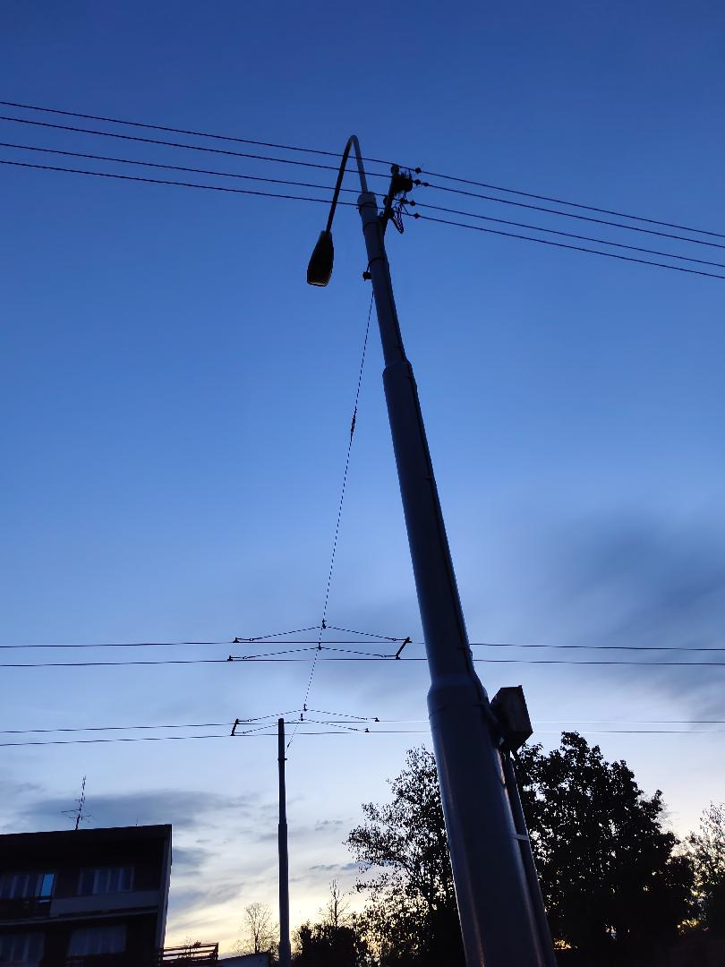 Nesvítící lampa