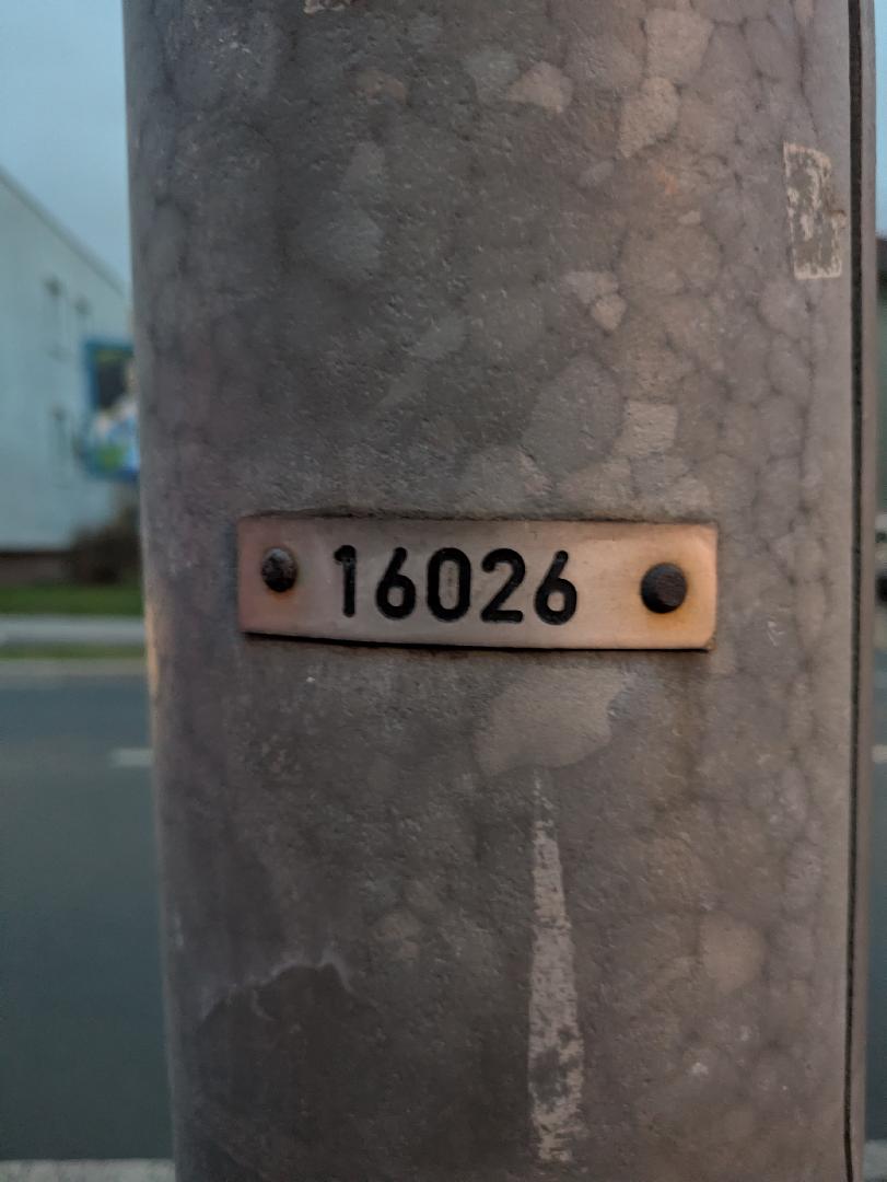 Nesvítící lampa VO